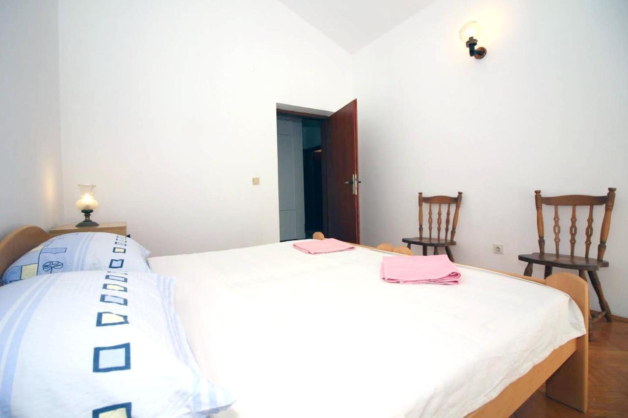 Charming Apartment In Tisno With 2 Bedrooms And Air Conditioning المظهر الخارجي الصورة